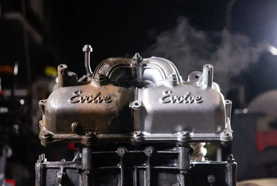 Metal parts sandblasting restoration